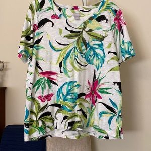NWOT Chicos slub t-shirt with side slits Size 2/12